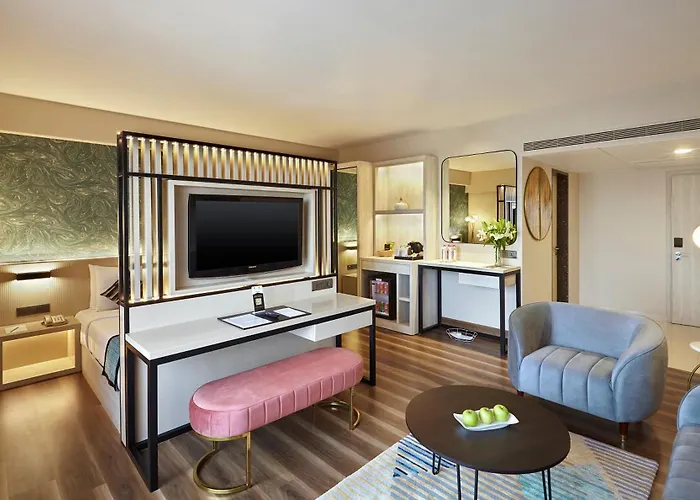 Mumbai 4 Star Hotels