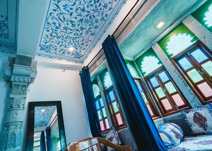 Udaipur 4 Star Hotels