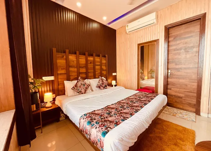 Chandigarh 4 Star Hotels