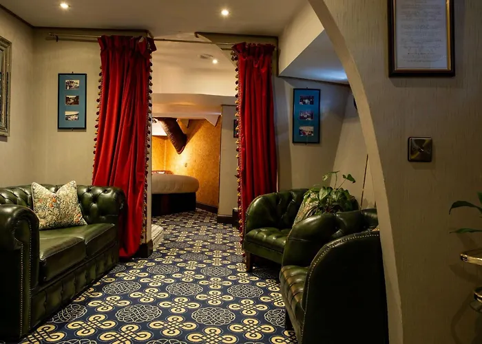 Edinburgh 4 Star Hotels